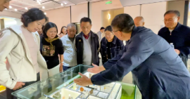 一城好房子，一席重阳情——莒县统计局组织老干部走进中央世家
